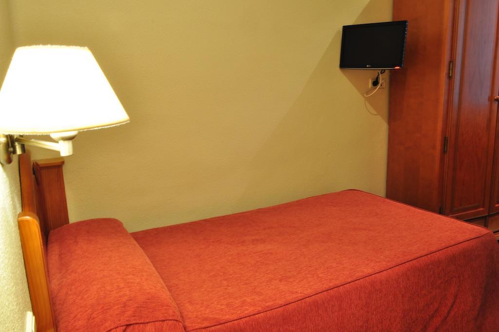 Hotel Los Rosales Almansa Quarto foto